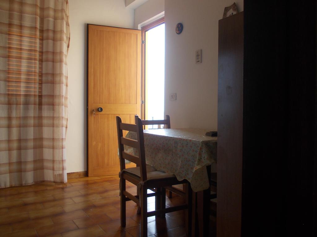 Gli Appartamenti Degli Dei Milazzo Zimmer foto